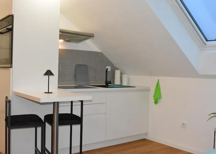 Modernes Dachgeschoss Аугсбург